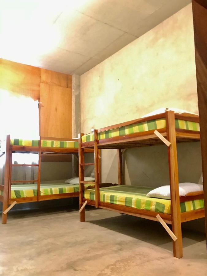 Sharky Hostel オスロブ エクステリア 写真