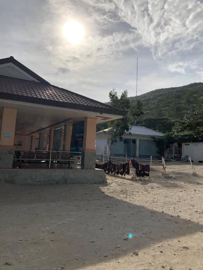 Sharky Hostel オスロブ エクステリア 写真