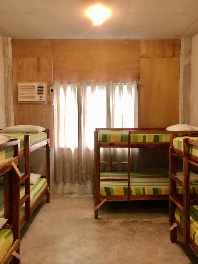 Sharky Hostel オスロブ エクステリア 写真
