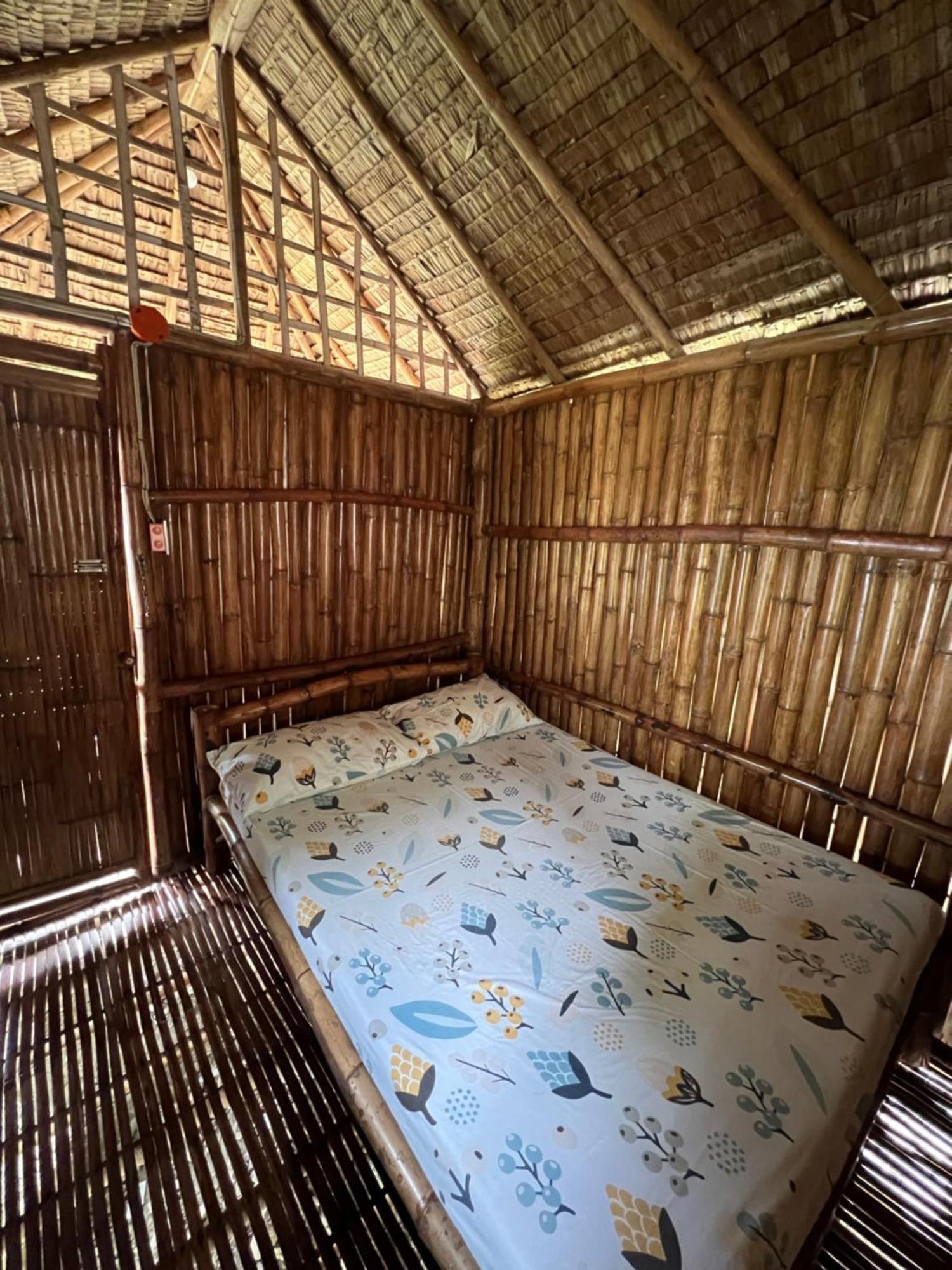 Sharky Hostel オスロブ エクステリア 写真