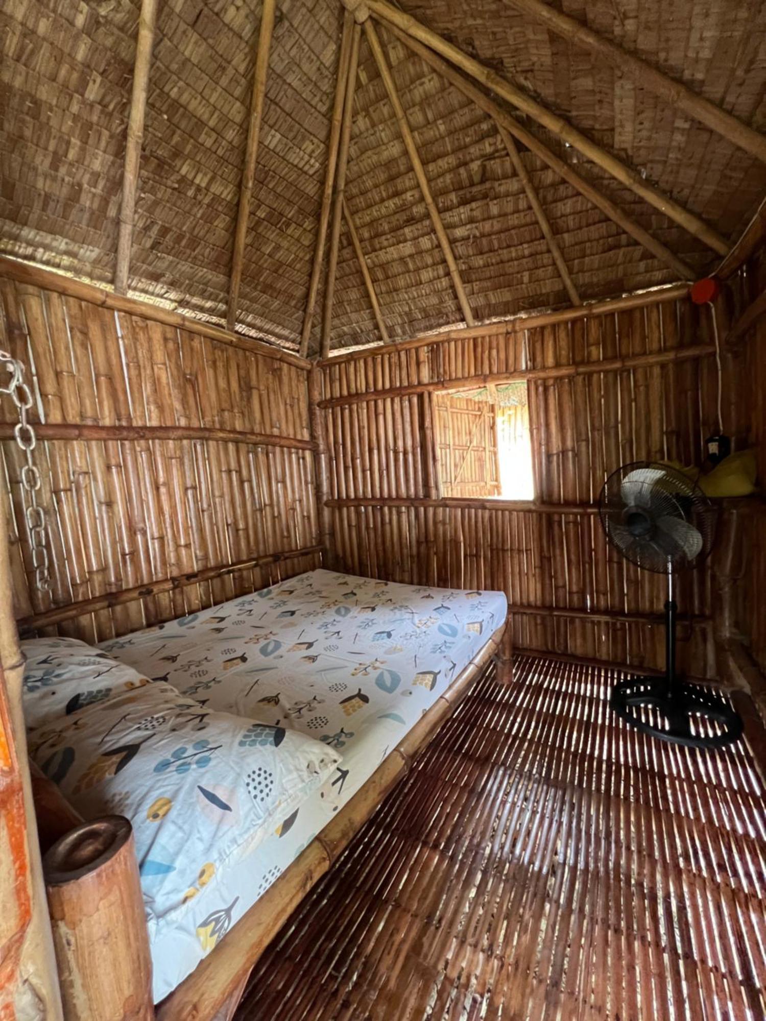 Sharky Hostel オスロブ エクステリア 写真